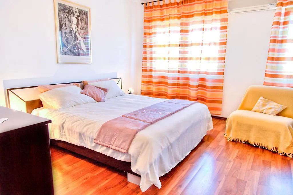 Apartments Andrea Pula